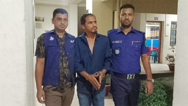 নারায়ণগঞ্জের ভয়ংকর শুটার রিয়াজ গোয়াইনঘাটে আটক